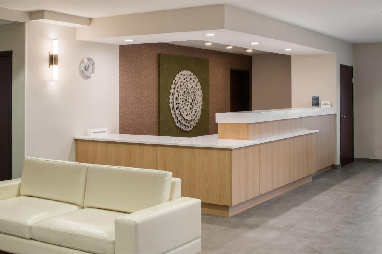 Hotel Fairfield & By Marriott Airport Portland