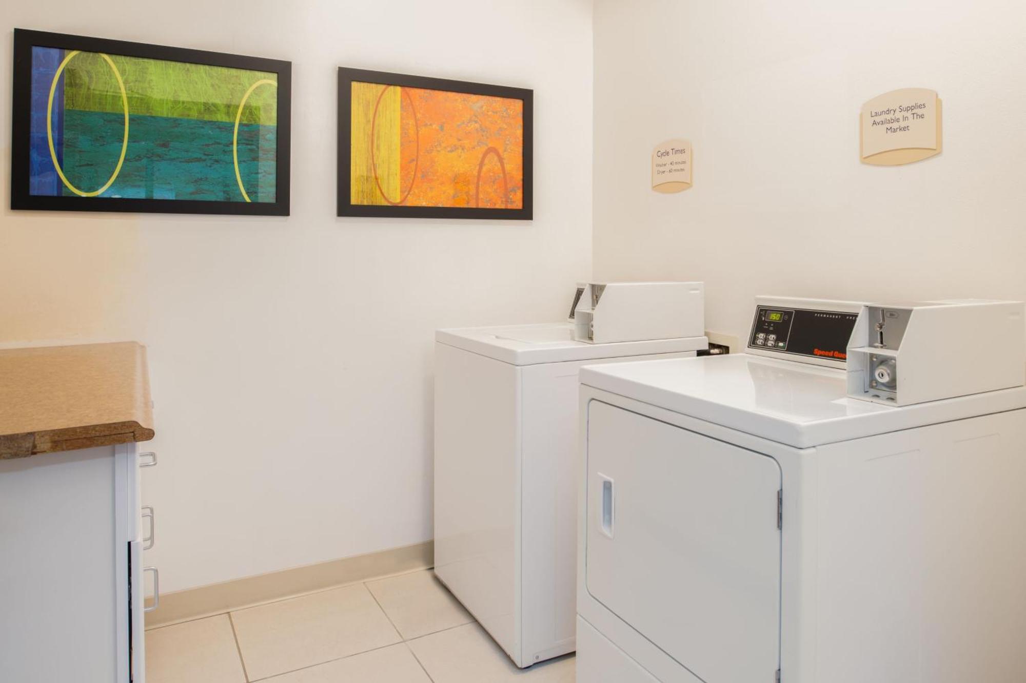 Fairfield & By Marriott Airport Hotel 3*